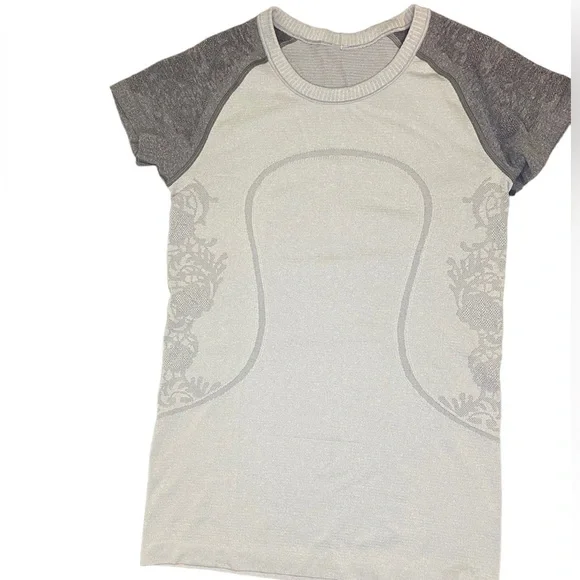 Swifty Tech Shirt In Light/Dark Gray - Picture 7 of 11